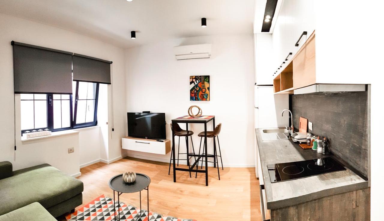 - Premium Apartment *